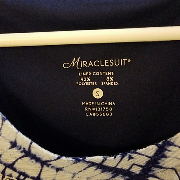 Top - Picture 2 of 3